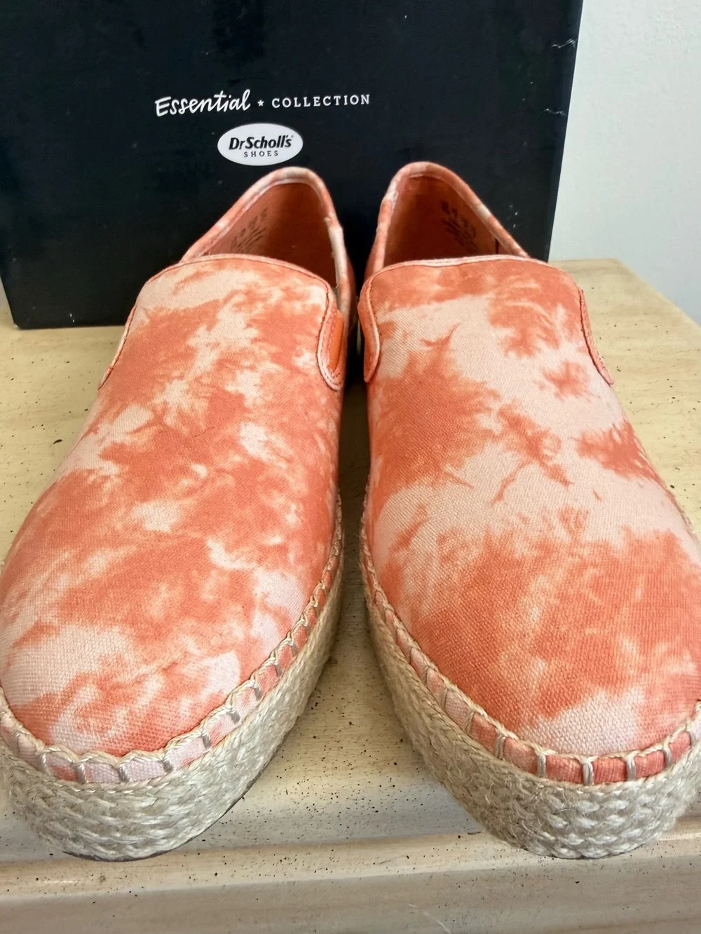NIB Dr. Scholl's Coral Tie-Dye Platform Espadrilles 10M